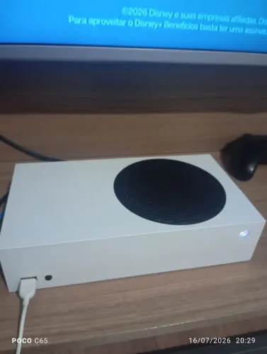 Xbox Series S 512 GB + 3 Controles - Completo e Muito Conservado!