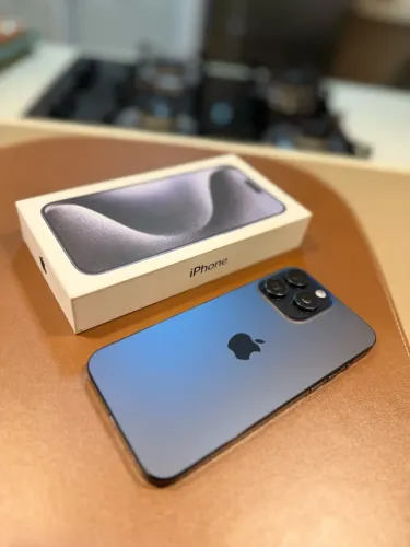iphone 15 pro Max 256gb azul em perfeito estado