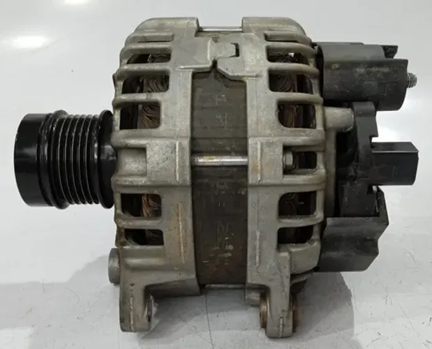 Alternador Mercedes C250 C300 2.0 2015 2016 2017 2018