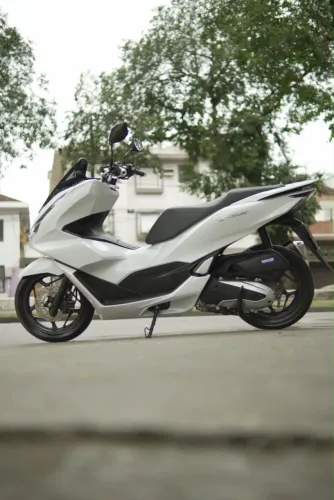 Honda PCX 160 2025 - Único dono - Apenas 8 mil km!