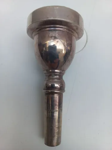Bocal de tuba Weril 25c