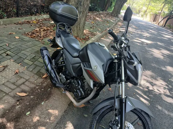 MOTO FAZER 150