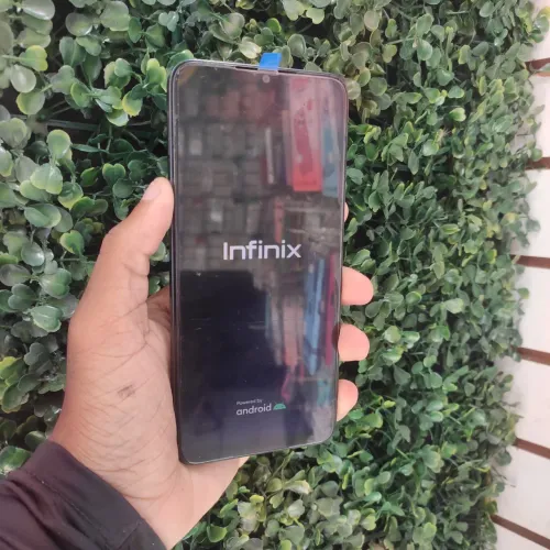 Aparelho semi-novo infinix HOT30i