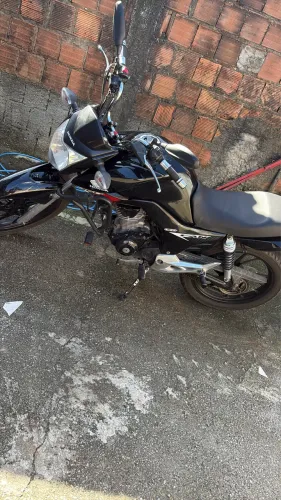 Alugo moto pra app ou pra uso pessoal qualquer coisa chama no pv ou no zap *