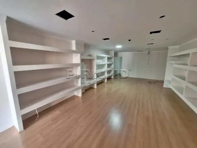 Loja comercial com 60m², bairro Jardim São Luiz, Zona Sul de Ribeirão Preto/SP.