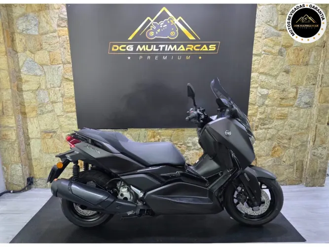 Yamaha Xmax 300 connected abs 2026