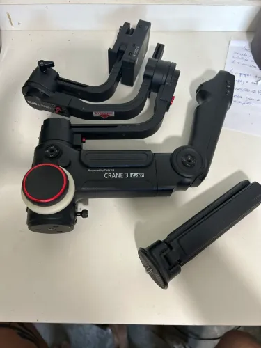 Gimbal Crane 3 LAB Zhiyun com motor de foco