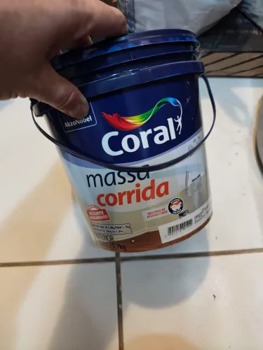 Massa Corrida Coral, comprei 2 galões e só usei 1