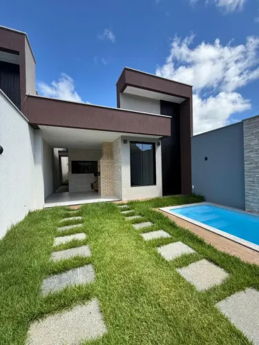 G - Casa de 3 quartos com suíte e Piscina em Residencial Centro da Serra