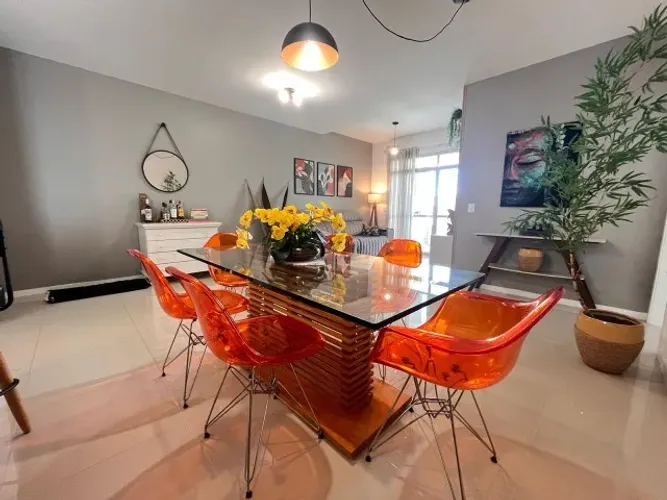 Mesa sala de jantar com 6 (seis) cadeiras