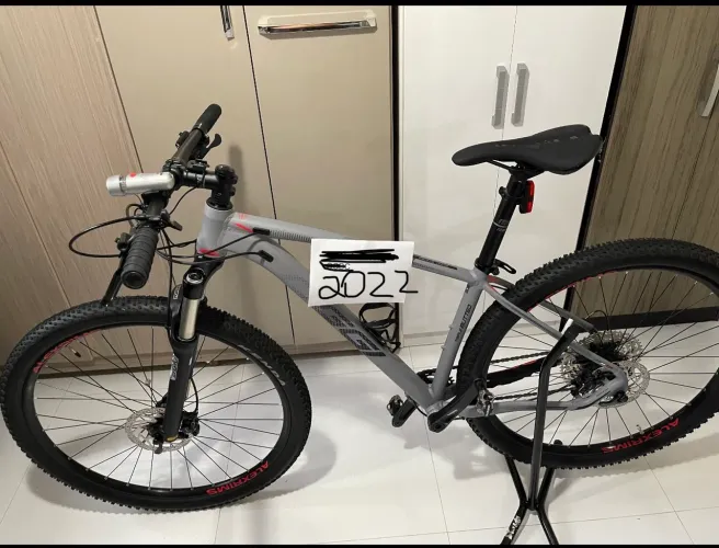 Bicicleta OGGi 7.2, nova com nota fiscal