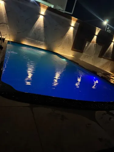 Alugo salão de festa com piscina em São João de Meriti