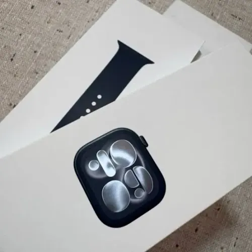 Apple Watch Series 11 GPS + Celular 46mm Preto Brilhante