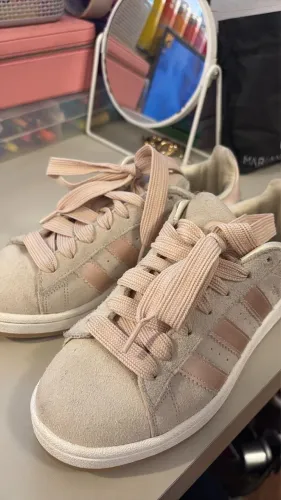 Tênis adidas campus