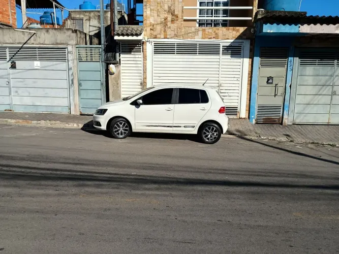 Volkswagen Fox Comfortline 1.6 Flex 8V 5P 2017