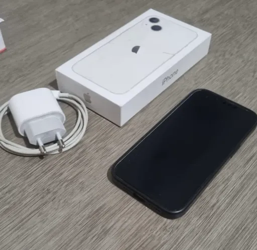 iPhone 13 impecável