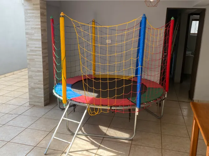 Cama elástica Pula Pula 2 metros.