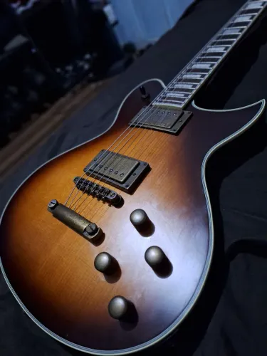 Guitarra Washburn WI60V Serie Idol