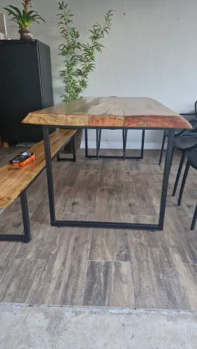 Pé mesa estilo industrial