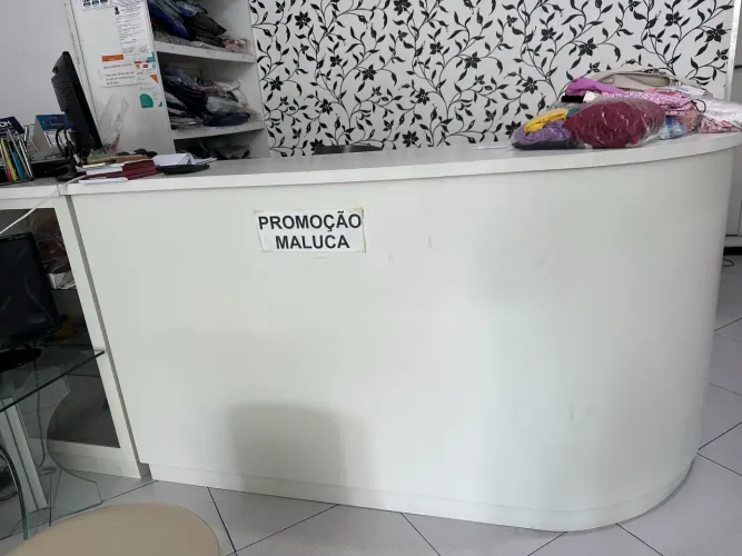 Móveis pra loja semi novo