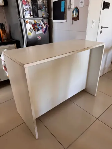 Bancada de cozinha Tok Stok branca