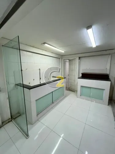 Loja para locação em Santa Cecília, 3 salas, 1 vaga, 180m²