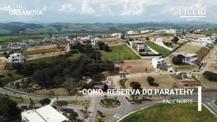 Terreno à venda no Condomínio Reserva do Paratehy - Plano - Quadra F (Lado Norte) com 700