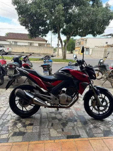 CB Twister 250 bem conservada!!!