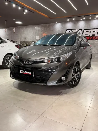 Toyota Yaris XLS Connect 1.5 Flex 16V 5P AUT 2022