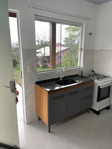 Aluga-se kitnet no Ribeirão da ilha