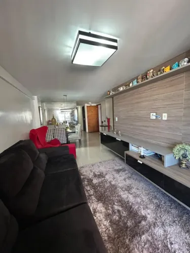 Imóvel para venda possui 98 metros quadrados com 3 quartos no Vera Arruda em Jatiúca - Mac