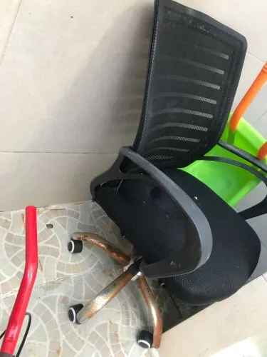 Vendo essa cadeira 70 reais