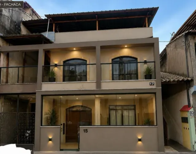 Casa com dois quartos para alugar para temporada. Próximo ao Pátio de Matosinhos.