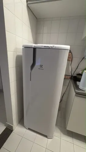 Geladeira grande oportunidade