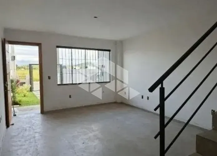 Sobrados Novos com 2 Suítes no Loteamento Nova São José - Com passagem lateral!