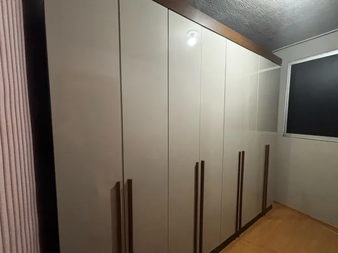 Guarda roupa 8 portas 2,75 metros