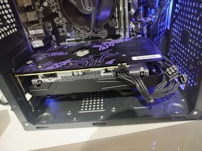 Vendo Rx 6600 8gb