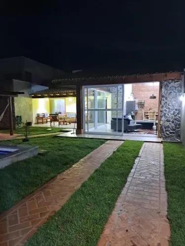 Linda casa com piscina em Bonito