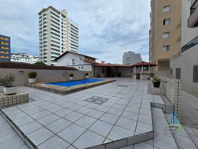 Apartamento a venda ou locação no Canto do Forte com 2 dormt sendo 1 suíte e 2 vagas de ga