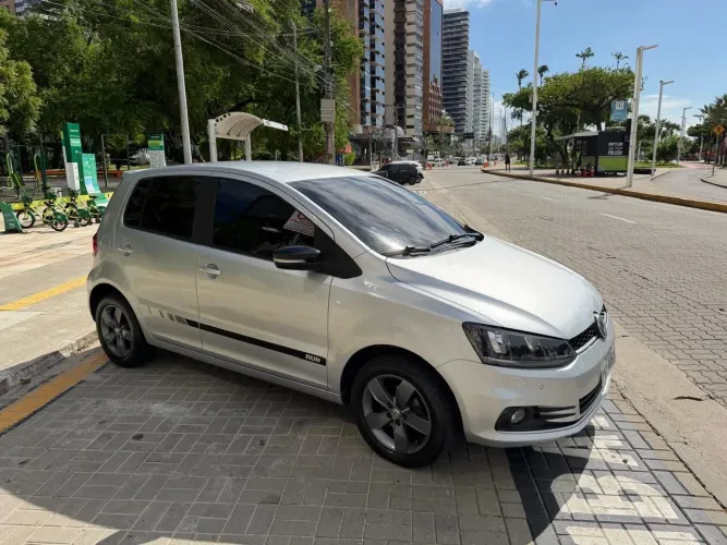 Volkswagen Fox RUN 1.6 Flex 8V 5P 2017