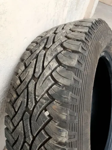 Pneu continental 215/65/16 98t