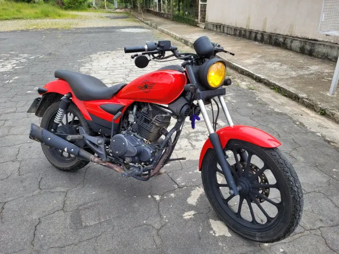 Cafe racer customizada 