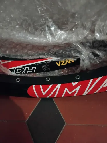 PAR DE FOLHA VMAX ARO 26, 32 FUROS PARA FREIO A DISCO