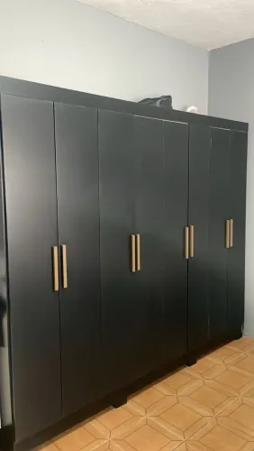 Vende-se Guarda Roupa