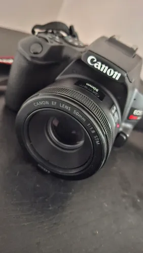 Canon SL3