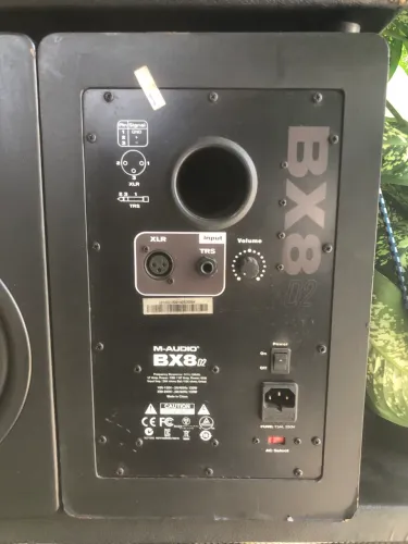 Monitores de referência M-AUDIO