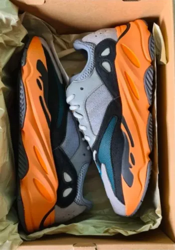 Tênis Adidas Yeezy Boost 700 v1 Wash Orange Cinza Laranja 43
