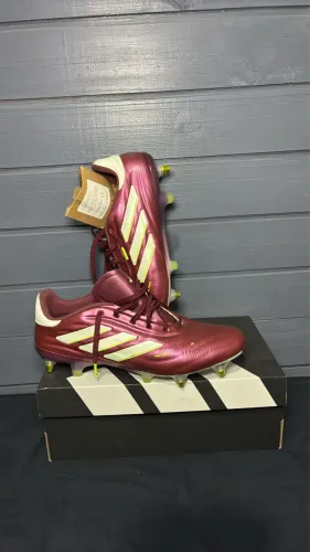 Chuteira Adidas Profissional