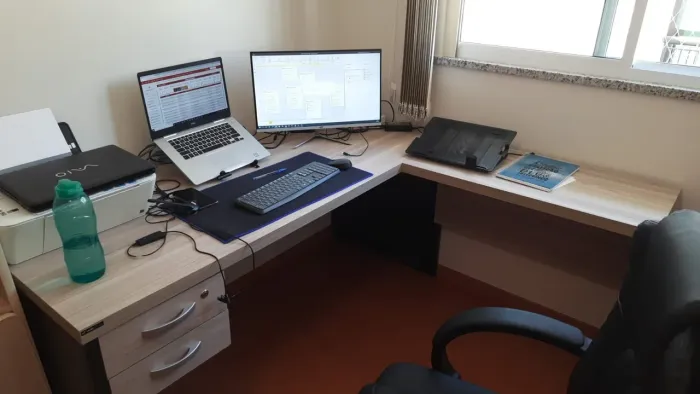 MESA DE ESCRITÓRIO MARANELLO AMADEIRADA  DUBAI / PRETO