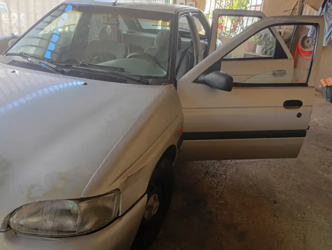 Ford Escort GL 1.8i 16V 4P 1997